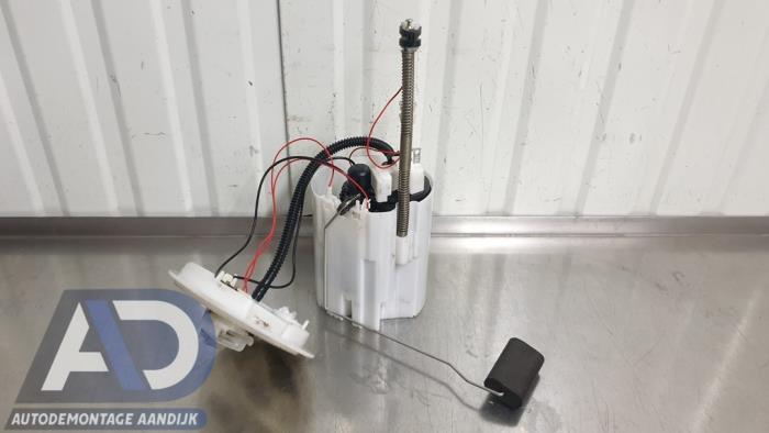 Gebruikte Tank element Pomp Opel Adam 1.2 16V Prijs € 49,99 Margeregeling aangeboden door Autodemontage Aandijk