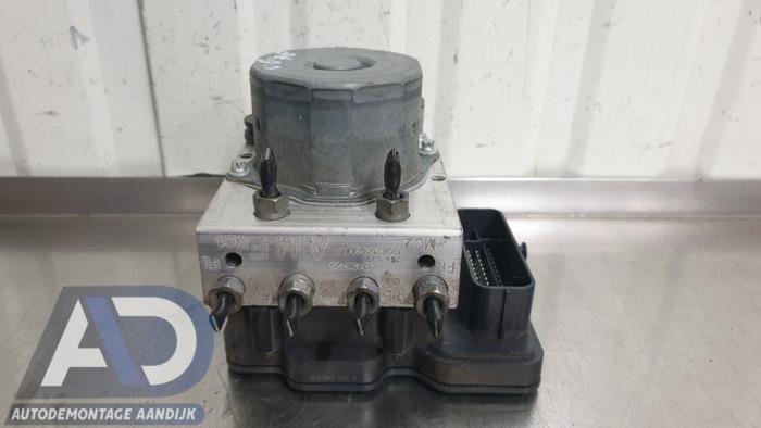Gebruikte ABS Pomp Opel Adam 1.2 16V Prijs € 49,99 Margeregeling aangeboden door Autodemontage Aandijk