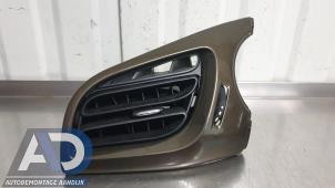 Gebruikte Luchtrooster Dashboard Citroen C3 (SC) 1.4 16V VTi Prijs € 24,99 Margeregeling aangeboden door Autodemontage Aandijk