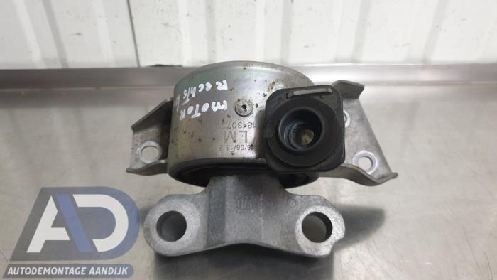 Gebruikte Motorrubber Opel Adam 1.2 16V Prijs € 14,99 Margeregeling aangeboden door Autodemontage Aandijk