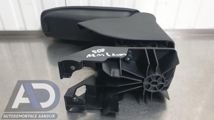 Armleuning van een Citroën C3 (SC) 1.4 16V VTi 2013