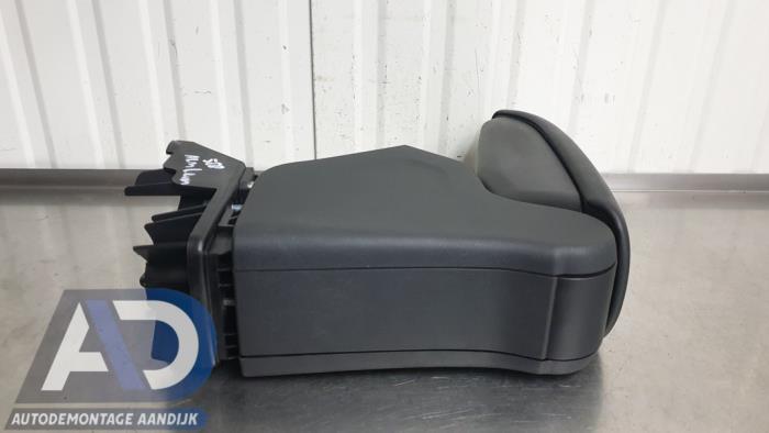 Armleuning van een Citroën C3 (SC) 1.4 16V VTi 2013