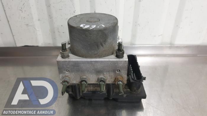 Gebruikte ABS Pomp Toyota Aygo (B10) 1.0 12V VVT-i Prijs € 19,99 Margeregeling aangeboden door Autodemontage Aandijk