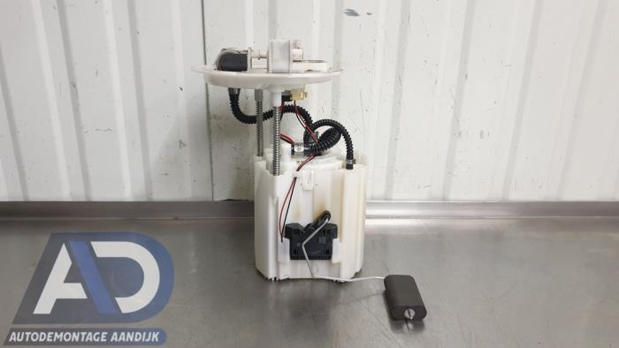 Gebruikte Tank element Pomp Mercedes A (W176) 1.6 A-180 16V Prijs € 79,99 Margeregeling aangeboden door Autodemontage Aandijk