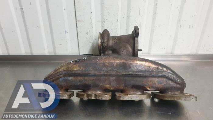 Gebruikte Spruitstuk Uitlaat Mercedes A (W176) 1.6 A-180 16V Prijs € 74,99 Margeregeling aangeboden door Autodemontage Aandijk
