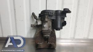 Gebruikte Remklauw (Tang) links-achter Mercedes A (W176) 1.6 A-180 16V Prijs € 49,99 Margeregeling aangeboden door Autodemontage Aandijk