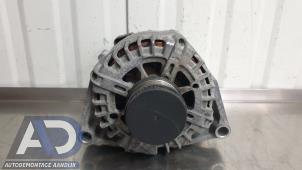 Gebruikte Dynamo Opel Adam 1.2 16V Prijs € 49,99 Margeregeling aangeboden door Autodemontage Aandijk