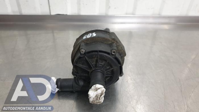 Gebruikte Waterpomp Dacia Sandero II 1.5 dCi 85 Prijs € 74,99 Margeregeling aangeboden door Autodemontage Aandijk