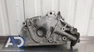 Gebruikte Oliepomp Hyundai Tucson (JM) 2.0 16V CVVT 4x2 Prijs € 49,99 Margeregeling aangeboden door Autodemontage Aandijk