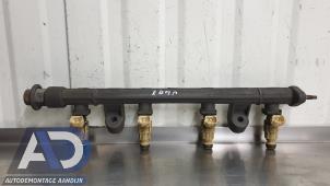 Gebruikte Common rail (Injectie) Hyundai Tucson (JM) 2.0 16V CVVT 4x2 Prijs € 59,99 Margeregeling aangeboden door Autodemontage Aandijk