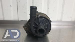 Gebruikte Extra waterpomp Ford Transit Custom 1.0 12V Ecoboost PHEV Prijs € 124,99 Margeregeling aangeboden door Autodemontage Aandijk