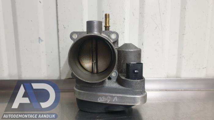 Gebruikte Gasklephuis Renault Scénic II (JM) 1.6 16V Prijs € 24,99 Margeregeling aangeboden door Autodemontage Aandijk