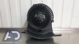 Gebruikte Kachel Ventilatiemotor Renault Scénic II (JM) 1.6 16V Prijs € 39,99 Margeregeling aangeboden door Autodemontage Aandijk