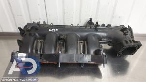 Gebruikte Inlaatspruitstuk Mercedes A (W176) 1.6 A-180 16V Prijs € 74,99 Margeregeling aangeboden door Autodemontage Aandijk