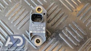 Gebruikte Sensor Airbag Mercedes E Combi (S211) 3.0 E-280 CDI V6 24V Prijs € 24,99 Margeregeling aangeboden door Autodemontage Aandijk