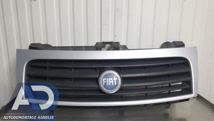Gebruikte Grille Fiat Scudo (270) 2.0 D Multijet Prijs € 49,99 Margeregeling aangeboden door Autodemontage Aandijk