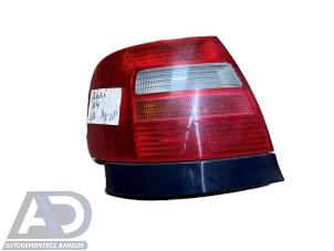 Gebruikte Achterlicht links Audi A4 (B5) 1.6 Prijs € 24,99 Margeregeling aangeboden door Autodemontage Aandijk