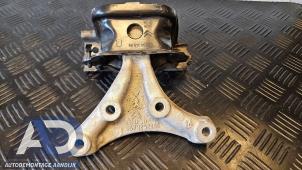 Gebruikte Motorsteun Peugeot 208 I (CA/CC/CK/CL) 1.2 12V e-THP PureTech 110 Prijs € 19,99 Margeregeling aangeboden door Autodemontage Aandijk