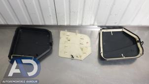 Gebruikte Module doos motorruimte BMW 5 serie Touring (F11) 535d 24V Prijs € 24,99 Margeregeling aangeboden door Autodemontage Aandijk