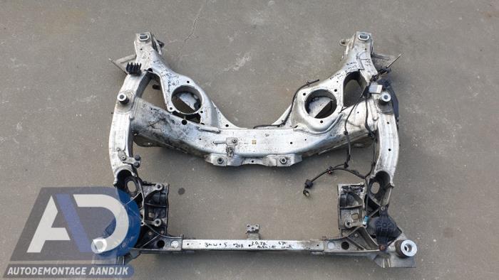 Gebruikte Subframe BMW 5 serie Touring (F11) 535d 24V Prijs € 199,99 Margeregeling aangeboden door Autodemontage Aandijk