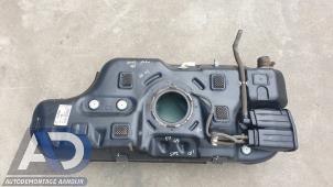 Gebruikte Tank Hyundai i10 (B5) 1.0 12V Prijs € 99,99 Margeregeling aangeboden door Autodemontage Aandijk