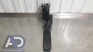 Gebruikte Sensor Gaspedaalpositie Renault Laguna II (BG) 2.0 16V Prijs € 24,99 Margeregeling aangeboden door Autodemontage Aandijk