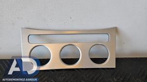 Gebruikte Dashboard deel Volkswagen Passat Variant (3C5) 2.0 TDI 16V 140 4Motion Prijs € 14,99 Margeregeling aangeboden door Autodemontage Aandijk
