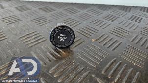 Gebruikte Start/Stop schakelaar Dacia Jogger 1.0 TCe 110 12V Prijs € 19,99 Margeregeling aangeboden door Autodemontage Aandijk