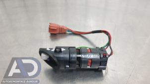 Gebruikte Temperatuursensor binnen Renault Laguna II (BG) 2.0 16V Prijs € 29,99 Margeregeling aangeboden door Autodemontage Aandijk