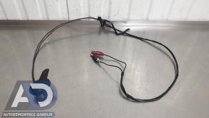 Gebruikte Antenne Renault Laguna II (BG) 2.0 16V Prijs € 29,99 Margeregeling aangeboden door Autodemontage Aandijk