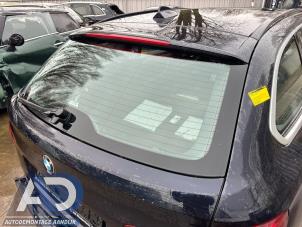 Gebruikte Ruit achter BMW 5 serie Touring (F11) 535d 24V Prijs € 174,99 Margeregeling aangeboden door Autodemontage Aandijk