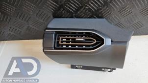 Gebruikte Luchtrooster Dashboard Dacia Jogger 1.0 TCe 110 12V Prijs € 29,99 Margeregeling aangeboden door Autodemontage Aandijk