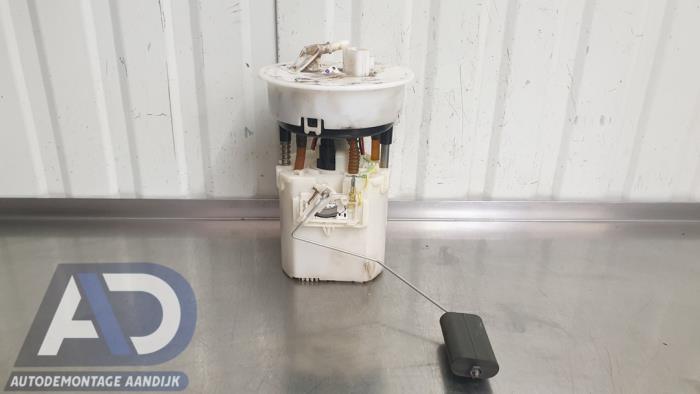 Gebruikte Tank element Pomp Mazda 2 (DE) 1.3 16V S-VT High Power Prijs € 49,99 Margeregeling aangeboden door Autodemontage Aandijk