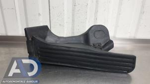 Gebruikte Gaspedaalpositie Sensor Volkswagen Touran (1T3) 2.0 TDI 16V Prijs € 19,99 Margeregeling aangeboden door Autodemontage Aandijk