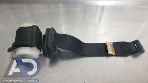 Gebruikte Veiligheidsgordel links-achter Mazda 2 (DE) 1.3 16V S-VT High Power Prijs € 29,99 Margeregeling aangeboden door Autodemontage Aandijk