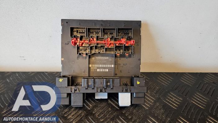 Gebruikte Bodycontrol Module Volkswagen Passat Variant (3C5) 2.0 TDI 16V 140 4Motion Prijs € 49,99 Margeregeling aangeboden door Autodemontage Aandijk