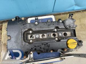 Gebruikte Kleppendeksel Opel Corsa E 1.4 16V Prijs € 99,99 Margeregeling aangeboden door Autodemontage Aandijk