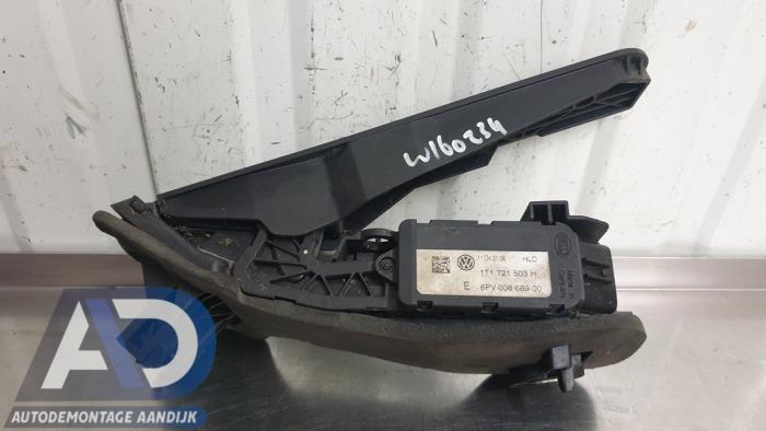 Gebruikte Sensor Gaspedaalpositie Volkswagen Caddy III (2KA,2KH,2CA,2CH) 2.0 SDI Prijs € 19,99 Margeregeling aangeboden door Autodemontage Aandijk