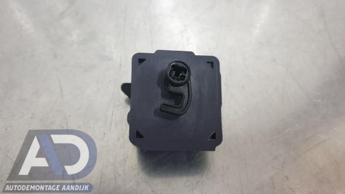 Tankklep Vergrendelingsmotor Opel Astra G 1.7 DTI 16V Eco4 - 1101215