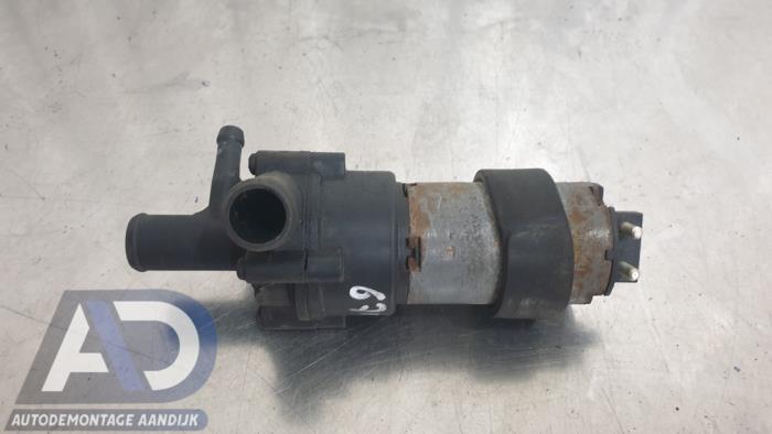 Gebruikte Waterpomp Mercedes C Combi AMG (S203) 5.4 C-55 AMG V8 24V Prijs € 34,99 Margeregeling aangeboden door Autodemontage Aandijk