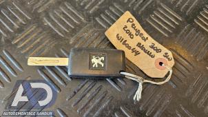 Gebruikte Sleutel Peugeot 308 SW (4E/H) 1.6 HDi 16V Prijs € 24,99 Margeregeling aangeboden door Autodemontage Aandijk