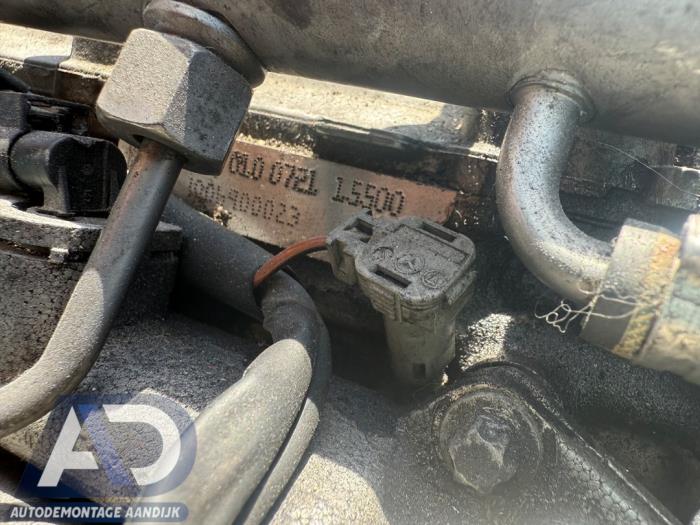 Cilinderkop van een Mercedes-Benz E Estate (S212) E-350 CDI V6 24V BlueEfficiency 2010