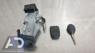 Gebruikte Kontaktslot + Sleutel Landrover Freelander Hard Top 1.8 16V Prijs € 39,99 Margeregeling aangeboden door Autodemontage Aandijk