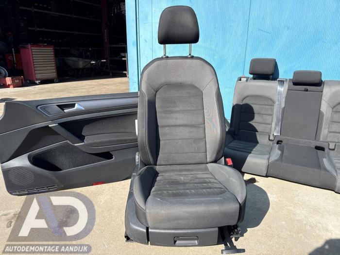 Bekleding Set (compleet) van een Volkswagen Golf VII (AUA) 1.5 TSI Evo BMT 16V 2018