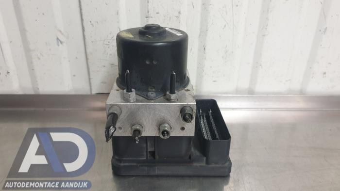 Gebruikte ABS Pomp Ford Focus 2 1.6 TDCi 16V 110 Prijs € 49,99 Margeregeling aangeboden door Autodemontage Aandijk