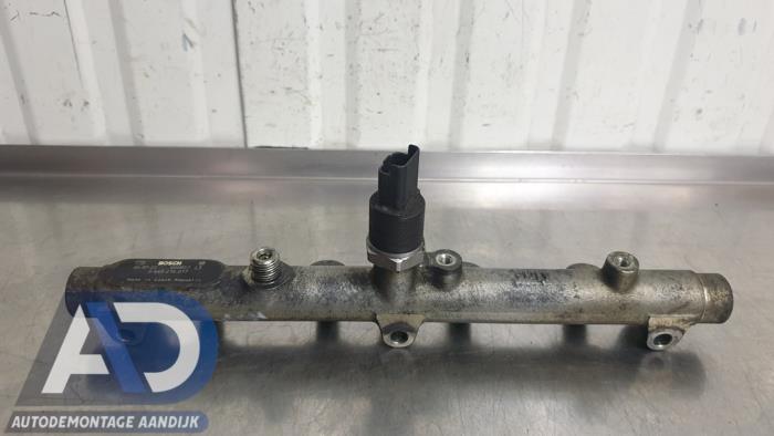 Gebruikte Injector brug Peugeot Expert (222/224) 2.0 HDi 110 16V Prijs € 44,99 Margeregeling aangeboden door Autodemontage Aandijk