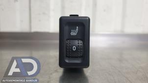 Gebruikte Schakelaar Stoelverwarming Ford Galaxy (WGR) 1.9 TDI Prijs € 14,99 Margeregeling aangeboden door Autodemontage Aandijk