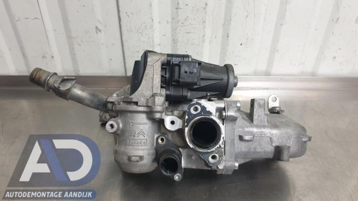 Gebruikte Uitlaat gasklep (EGR) Volvo V40 (MV) 1.6 D2 Prijs € 74,99 Margeregeling aangeboden door Autodemontage Aandijk