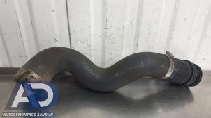Gebruikte Intercooler Slang Opel Astra K Sports Tourer 1.6 CDTI 136 16V Prijs € 19,99 Margeregeling aangeboden door Autodemontage Aandijk