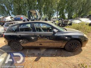 Gebruikte Hemel airbag rechts Mazda 3 Sport (BK) 1.6i 16V Prijs € 49,99 Margeregeling aangeboden door Autodemontage Aandijk